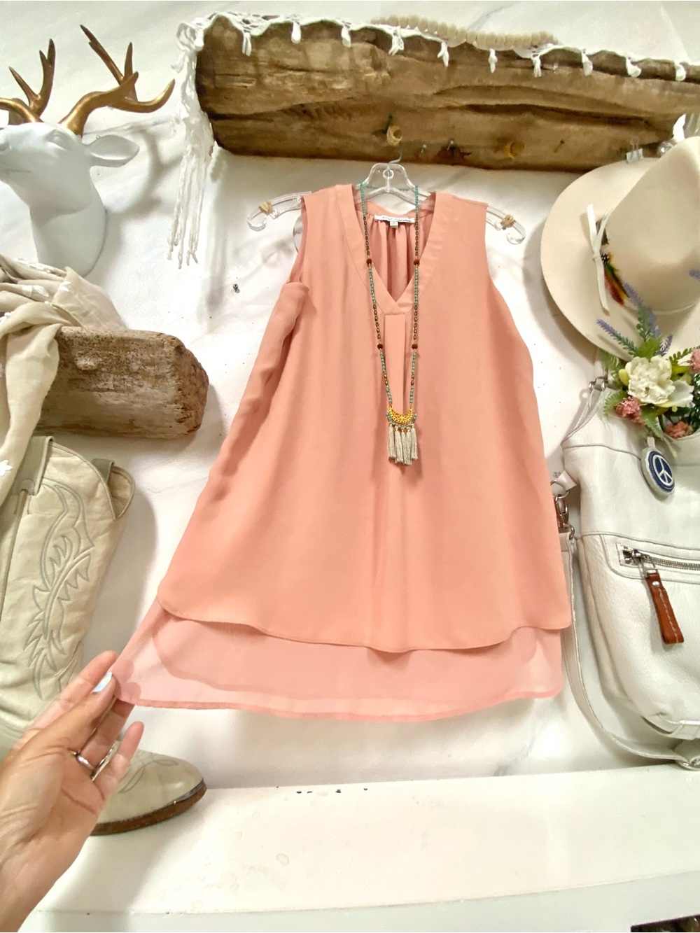 Sleeveless V-Neck Layered sleeveless blouse/camisole w resort vacay chic vibe